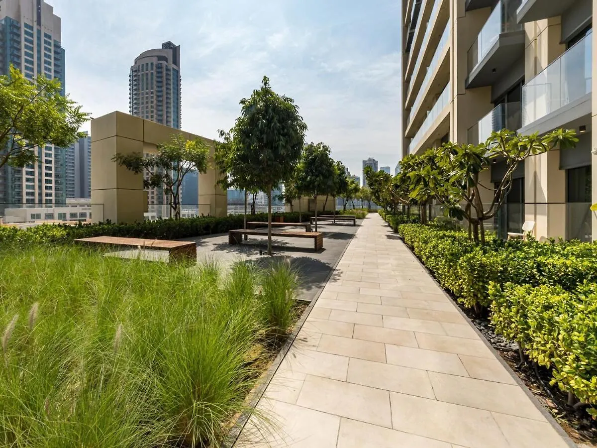 Burj Royale 1 Bedroom 5 Min Walk To Burj Khalifa Dubai Apartment